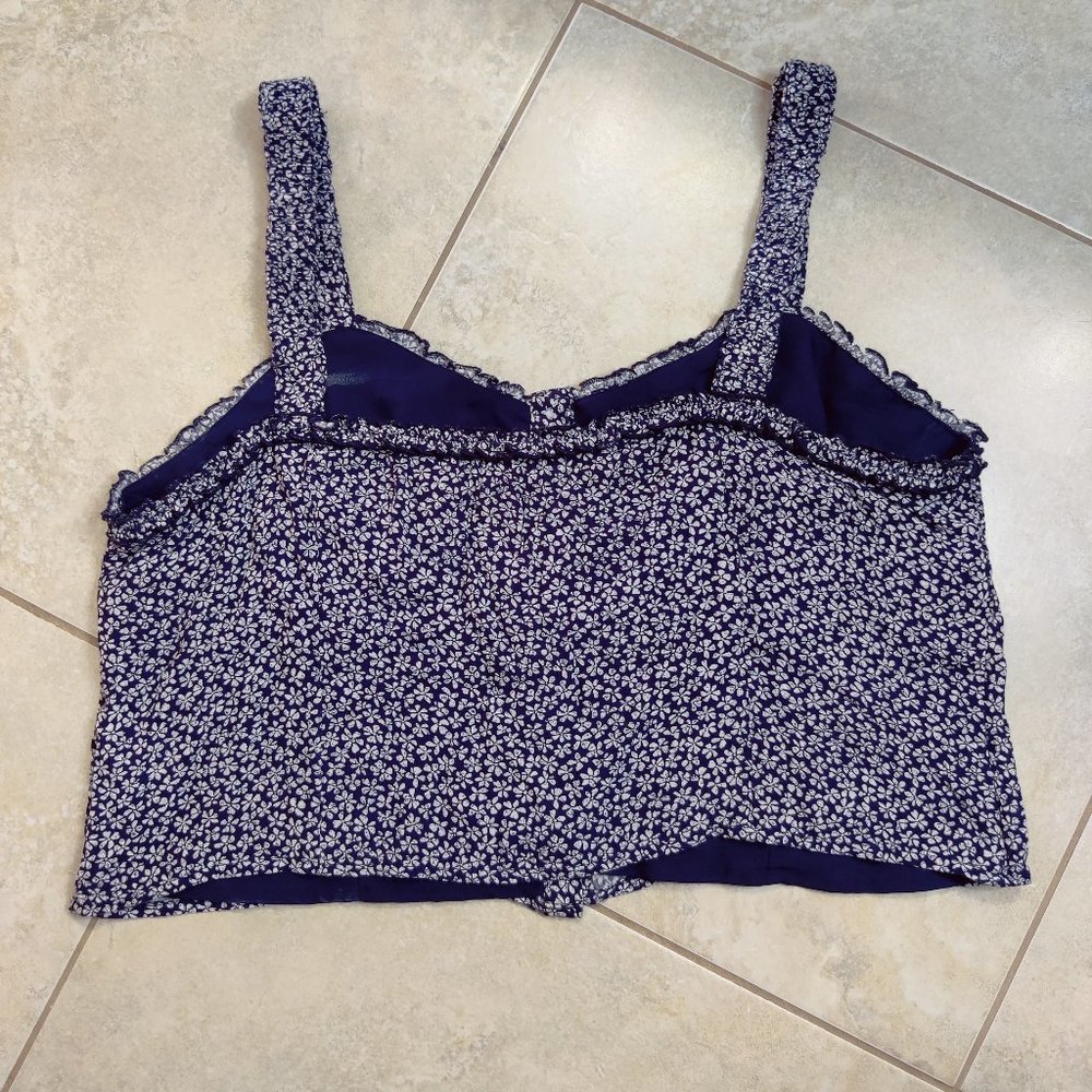 💎✨ Blue Floral Crop Top - Picture 4 of 4